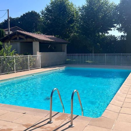 Appartement T2 Avec Jardin Prive, Piscine Et Barbecue Lorgues Exterior photo