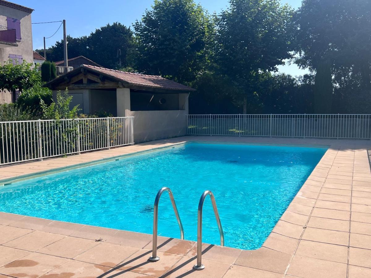 Appartement T2 Avec Jardin Prive, Piscine Et Barbecue Lorgues Exterior photo