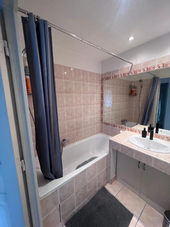 Appartement T2 Avec Jardin Prive, Piscine Et Barbecue Lorgues Exterior photo