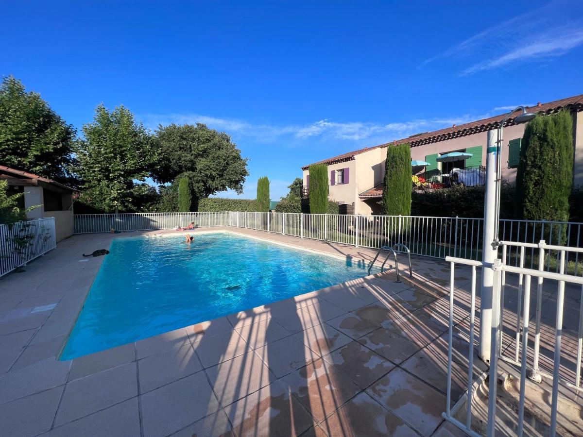 Appartement T2 Avec Jardin Prive, Piscine Et Barbecue Lorgues Exterior photo